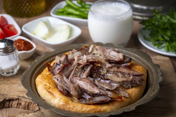 Voyage solo : explorer la gastronomie mondiale en solitaire